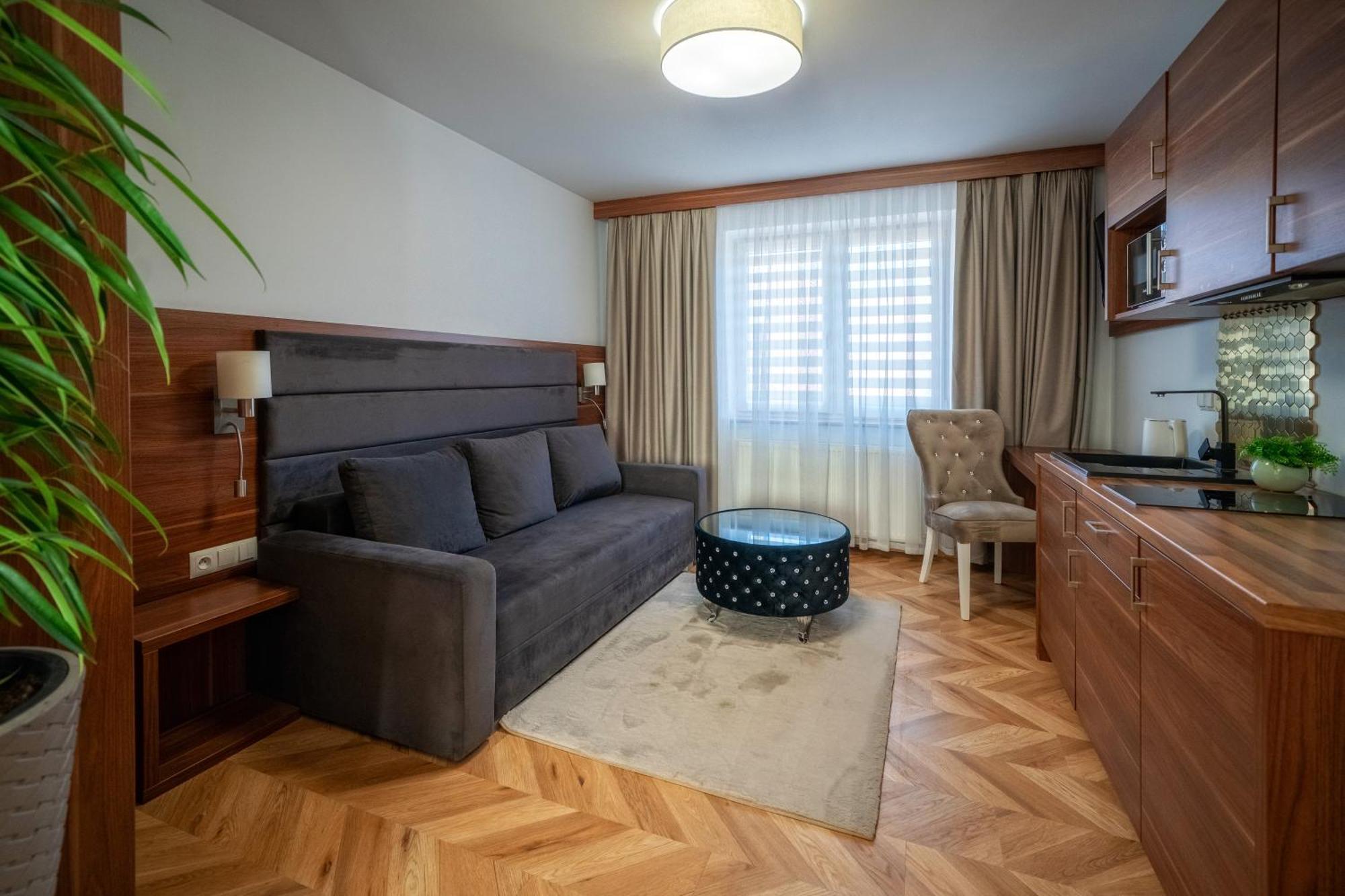 Gorski Resort Lux Apartments Jacuzzi & Sauna Poronin Eksteriør bilde